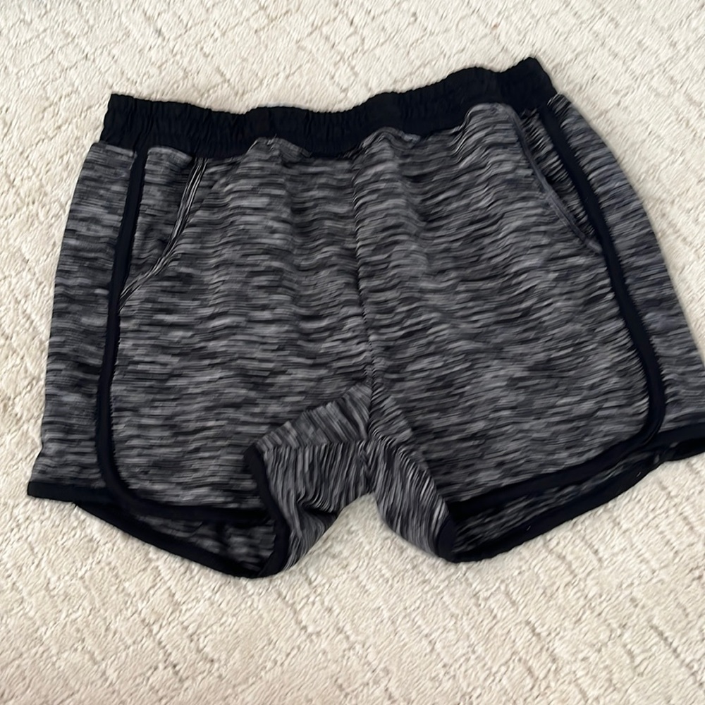 🪩 Runway athletic shorts gray kids 12-14